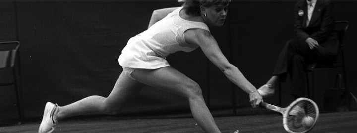 sue barker playing tennis