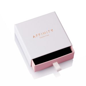 affinity-personalised-necklace-box