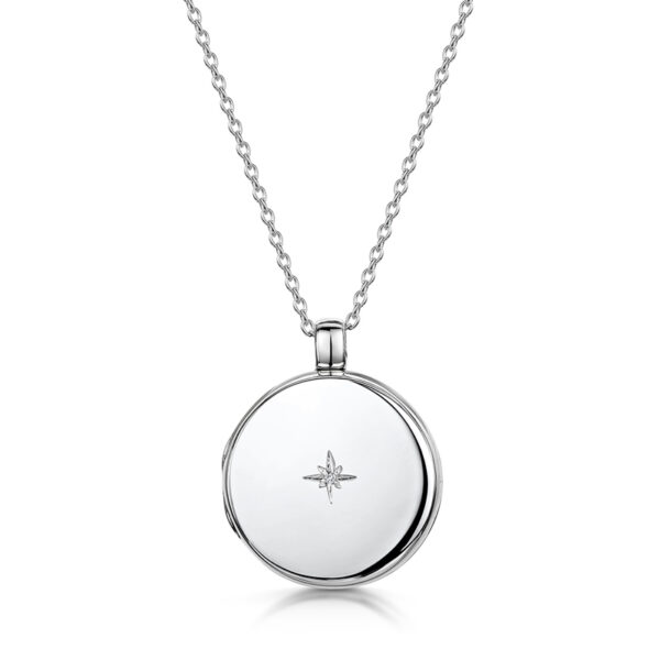 diamond-round-locket-silver