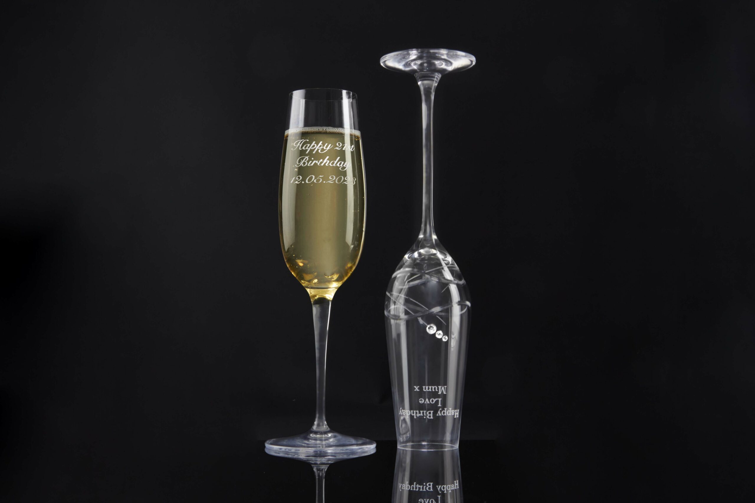 Choosing Your Champagne Glass image