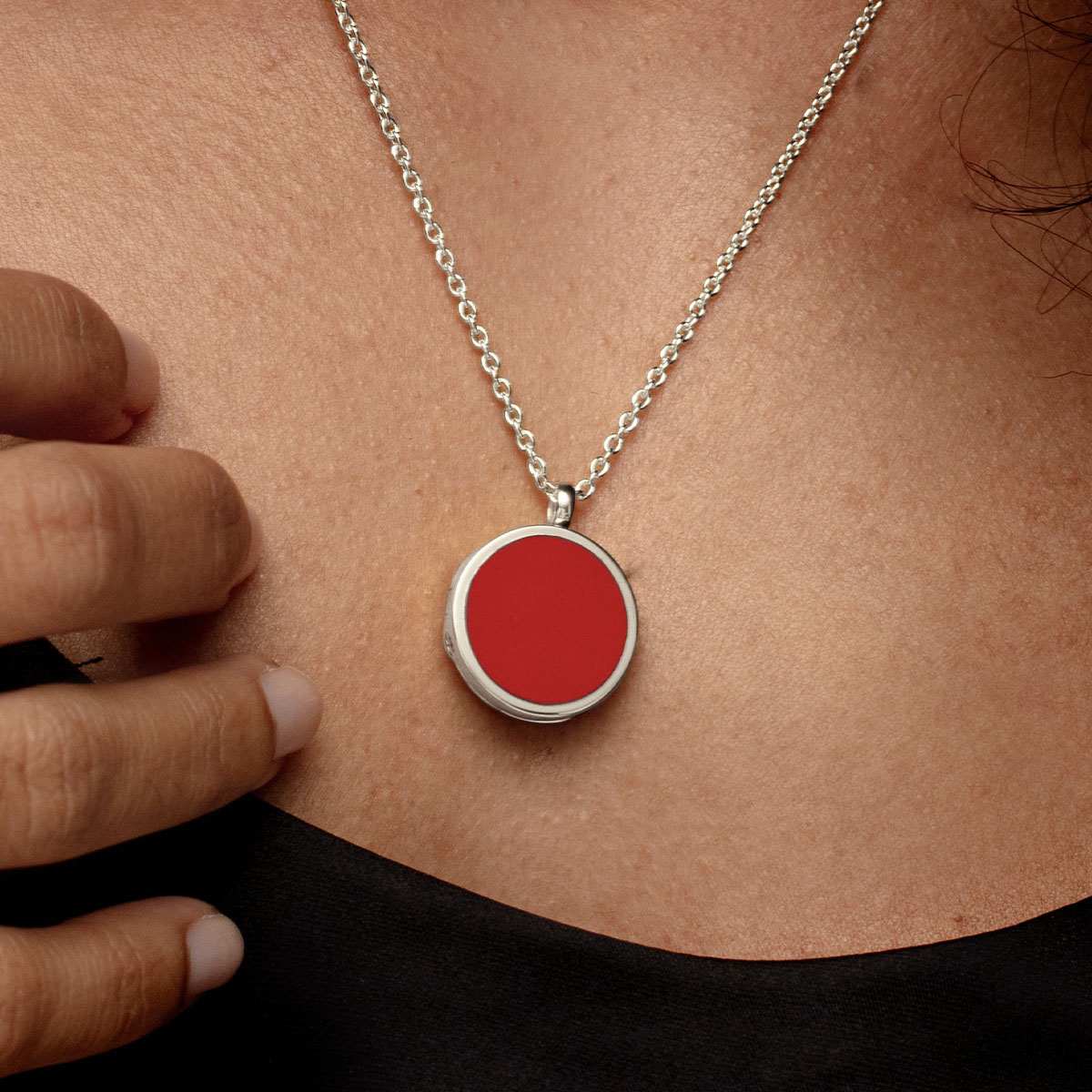 Coral Modern Round Locket