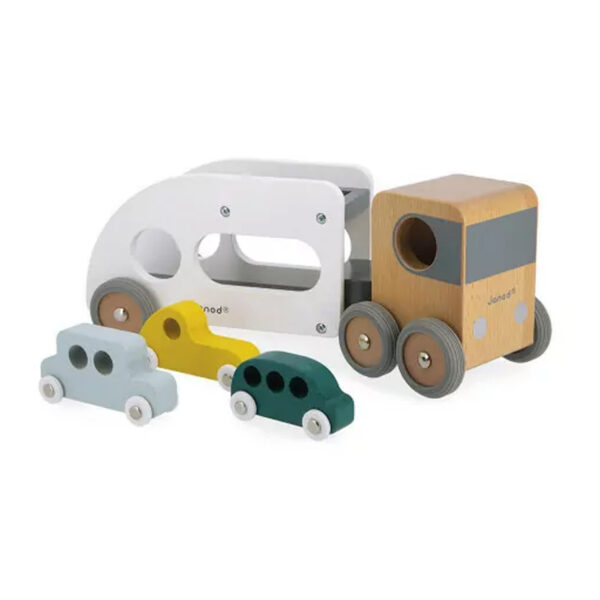 Personalised-wooden-car-carrier-toy-J04637