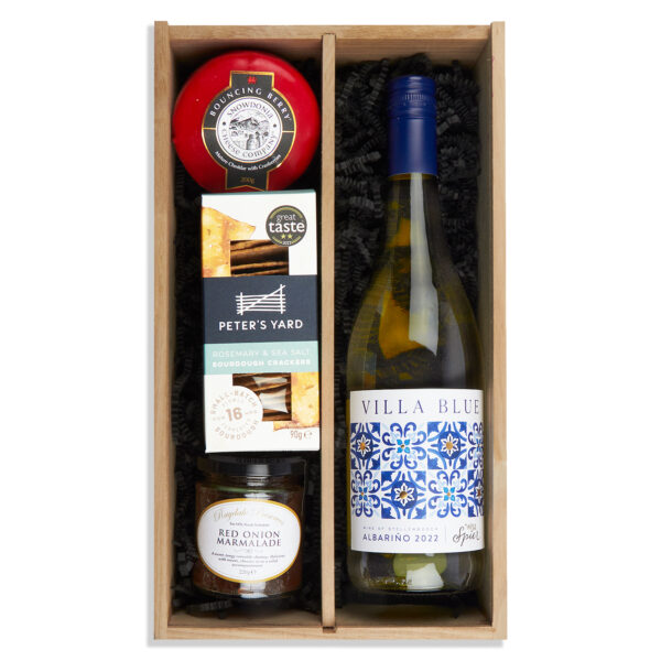 personalised-cheese-and-wine-hamper-BH031_whitewinegiftsethamper