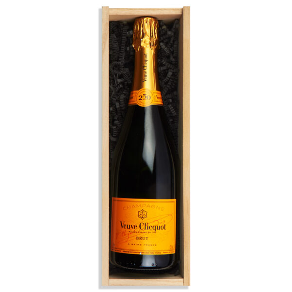 personalised-champagne-bottle-Woodenboxuksingleslide_veuve