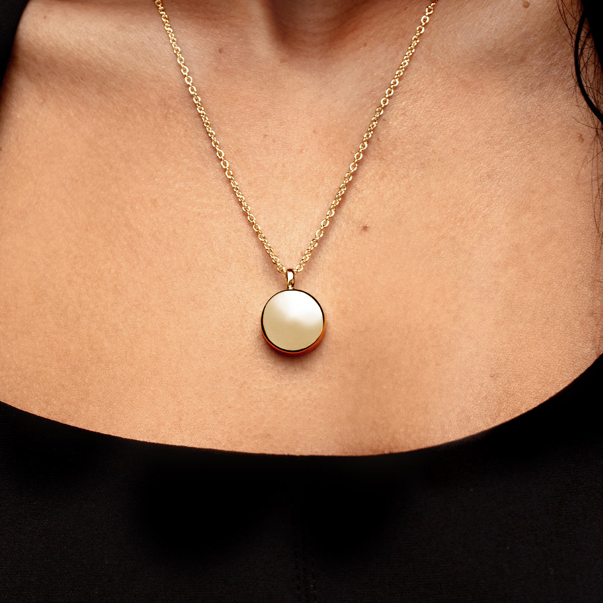 Round Urn Ashes Necklace - Gold DCPD-1780-YGP