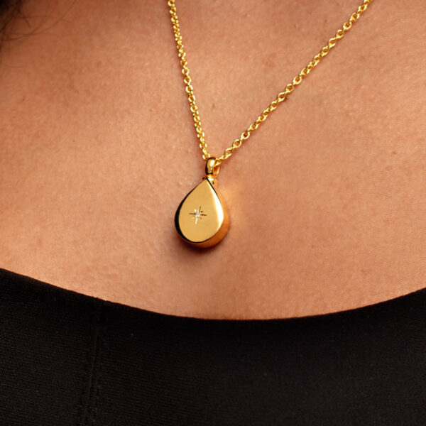 Diamond Set Teardrop Ashes Urn Necklace