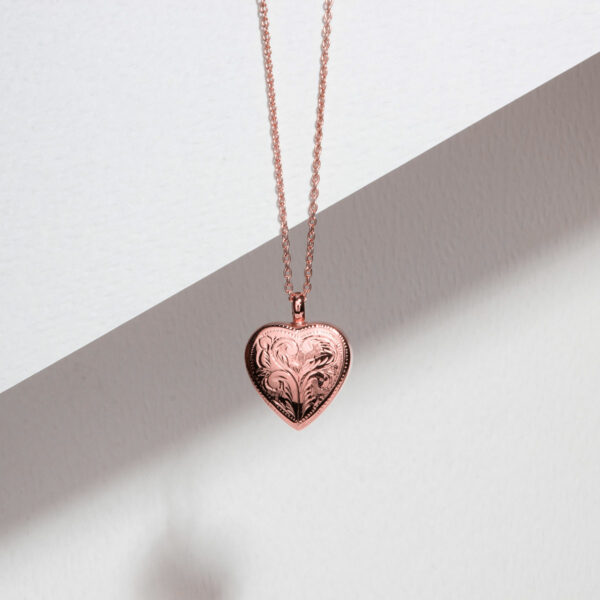 Scroll-Heart-Ashes-Urn-Necklace-Lifestyle-Rose