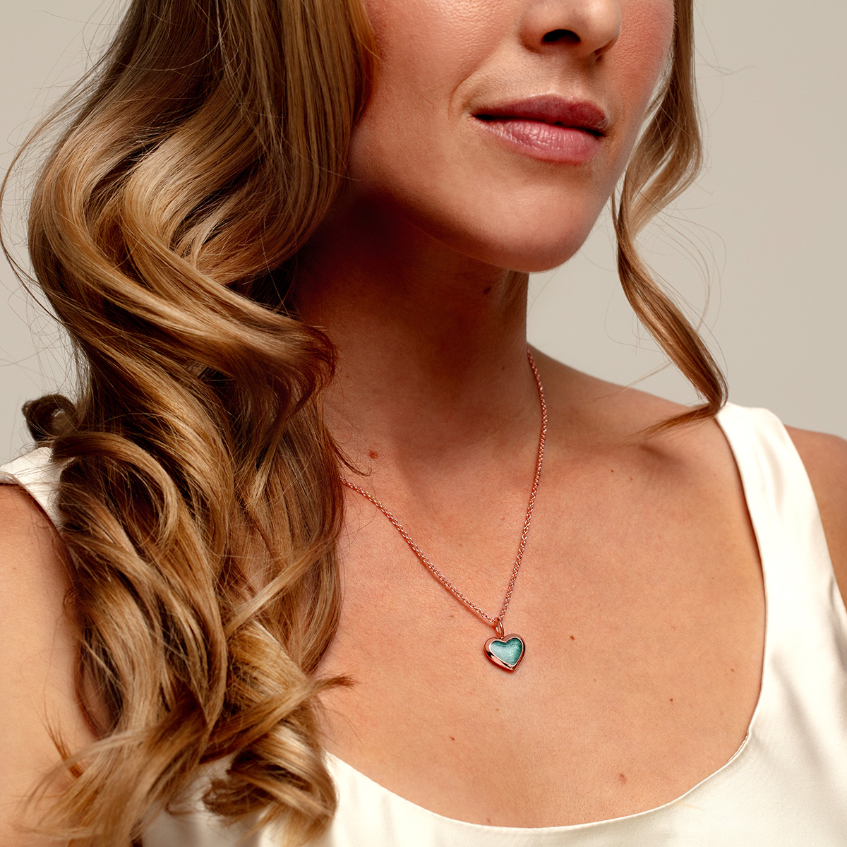 Rounded Heart Ashes Resin Pendant - Rose Gold