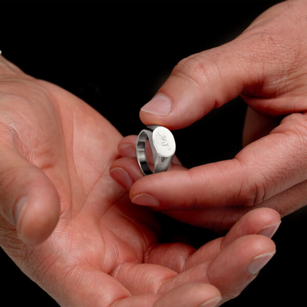 Oblate Personalised Signet Ring