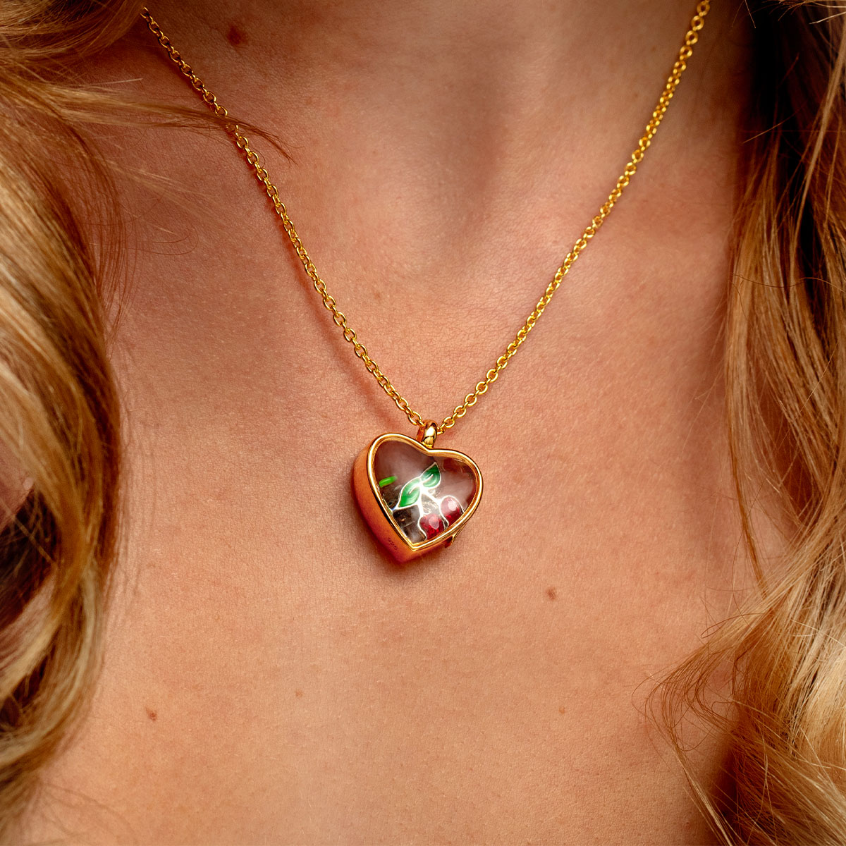 Floating Heart Memory Locket - Gold | Engravers Guild