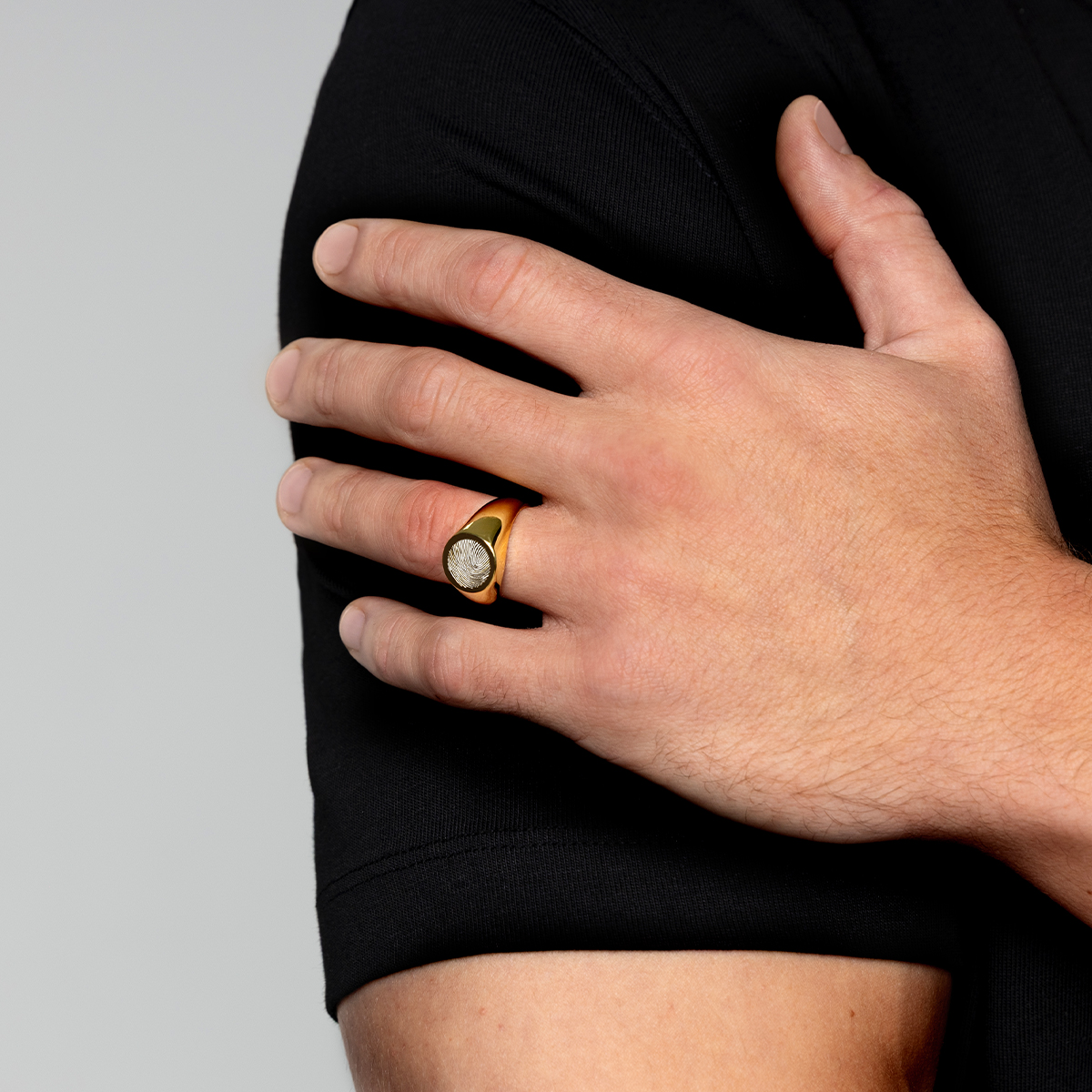 Men's Round Fingerprint Signet Ring